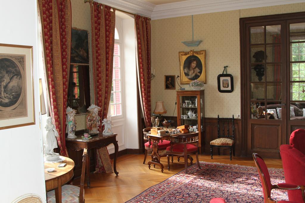 Bed and Breakfast Chateau Du Breuil Gevrolles Экстерьер фото